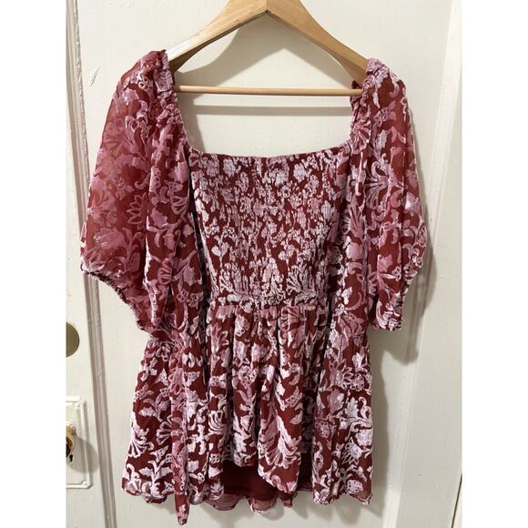 Torrid Burnout Velvet Pink Red Floral Top Square Neck Size 2X - Picture 2 of 4